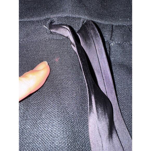 Vintage 60s/70s Bonwit Teller Black Sheath Dress Zip Back, Tie Front, ILGWU Tag - Picture 10 of 10